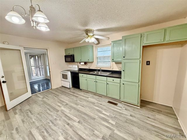 358 County Road 564 ., Valley Grande, AL 36701