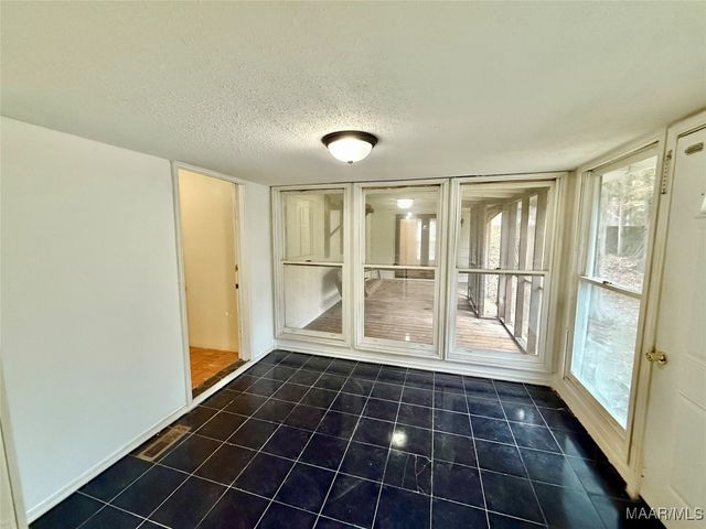 358 County Road 564 ., Valley Grande, AL 36701