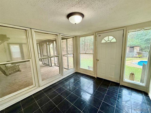 358 County Road 564 ., Valley Grande, AL 36701