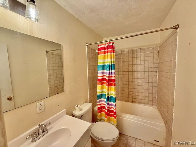 358 County Road 564 ., Valley Grande, AL 36701