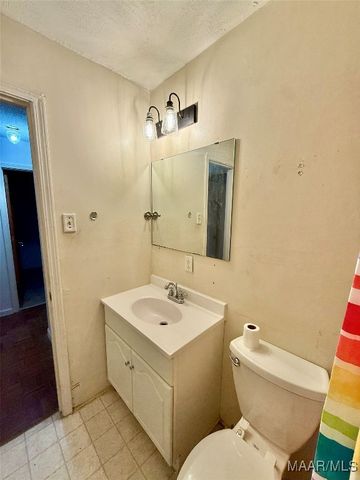 358 County Road 564 ., Valley Grande, AL 36701