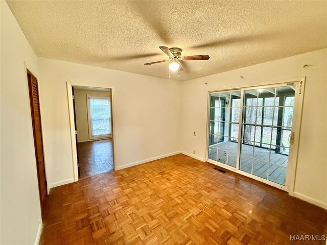 358 County Road 564 ., Valley Grande, AL 36701