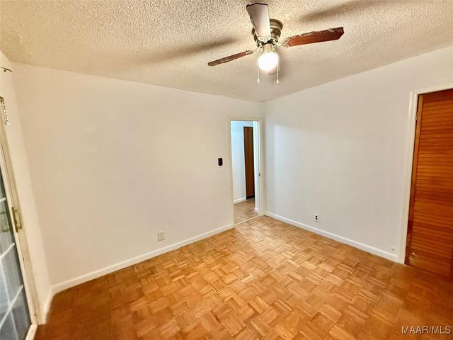 358 County Road 564 ., Valley Grande, AL 36701