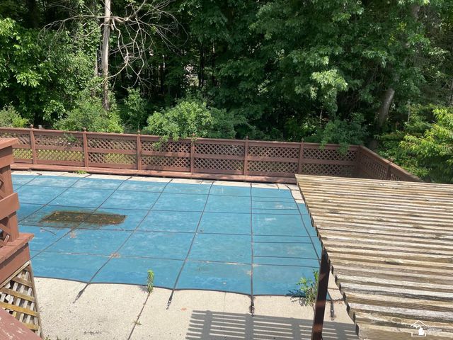 2004 Stoneybrook Lane, Bedford Twp, MI 48182