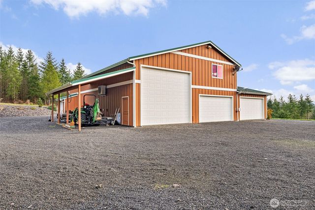 222 Volcano Lane, Chehalis, WA 98532