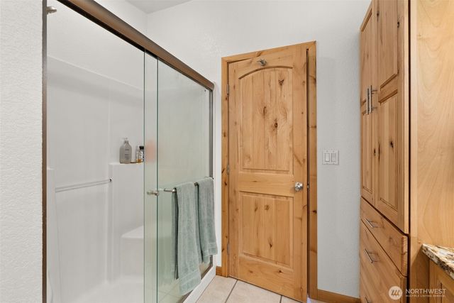 222 Volcano Lane, Chehalis, WA 98532