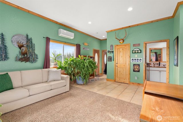 222 Volcano Lane, Chehalis, WA 98532