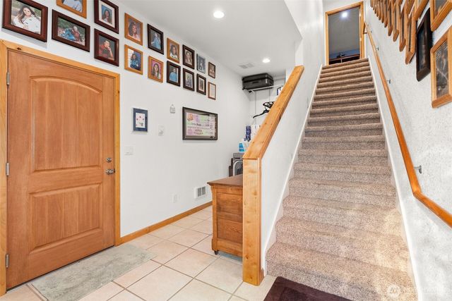 222 Volcano Lane, Chehalis, WA 98532