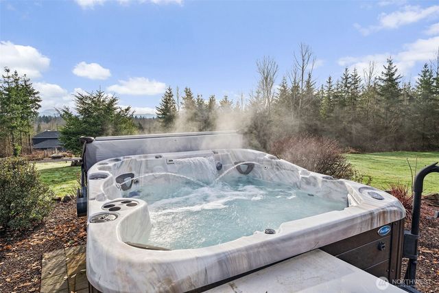 222 Volcano Lane, Chehalis, WA 98532