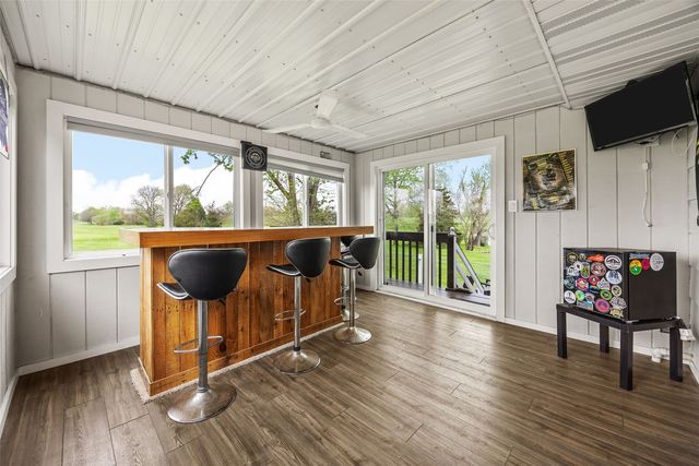 4711 Twin Pine Drive NE, Cedar Rapids, IA 52402