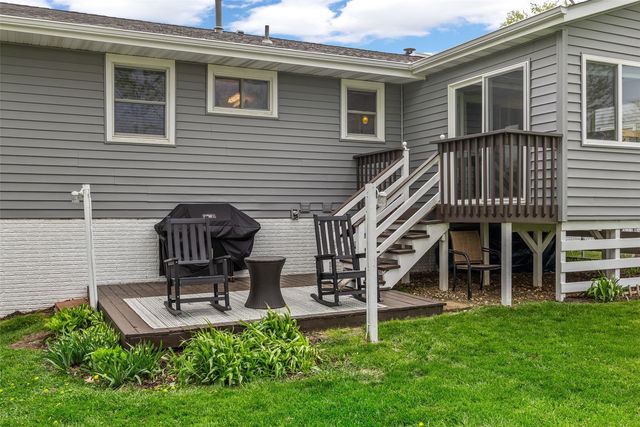4711 Twin Pine Drive NE, Cedar Rapids, IA 52402