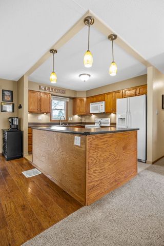 4711 Twin Pine Drive NE, Cedar Rapids, IA 52402