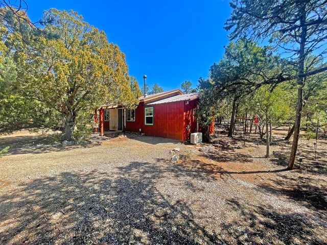 1 Dove Road, Tijeras, NM 87059