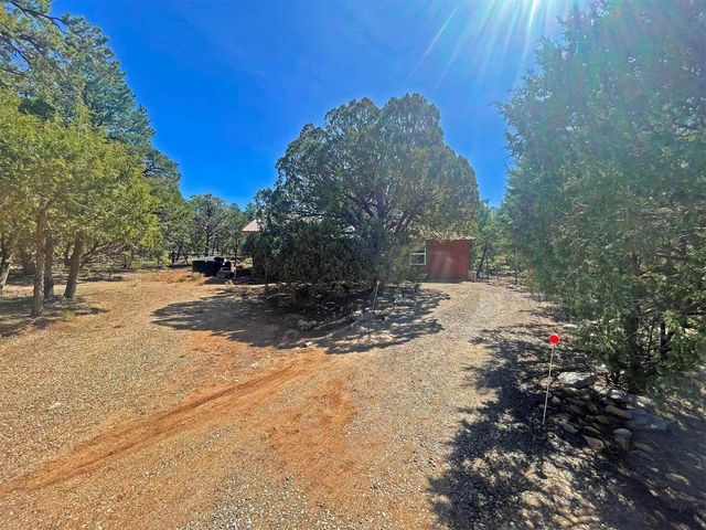 1 Dove Road, Tijeras, NM 87059