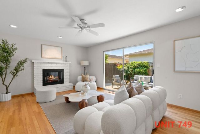 747749 Rainbow Drive, Mountain View, CA 94041