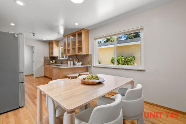 747749 Rainbow Drive, Mountain View, CA 94041