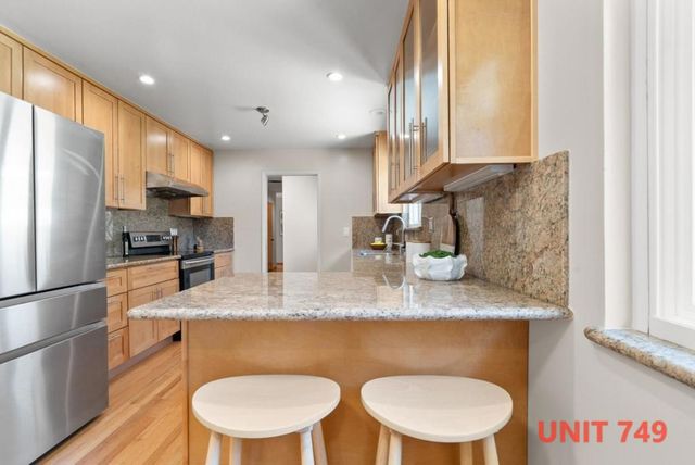 747749 Rainbow Drive, Mountain View, CA 94041