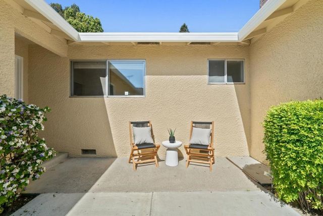 747749 Rainbow Drive, Mountain View, CA 94041