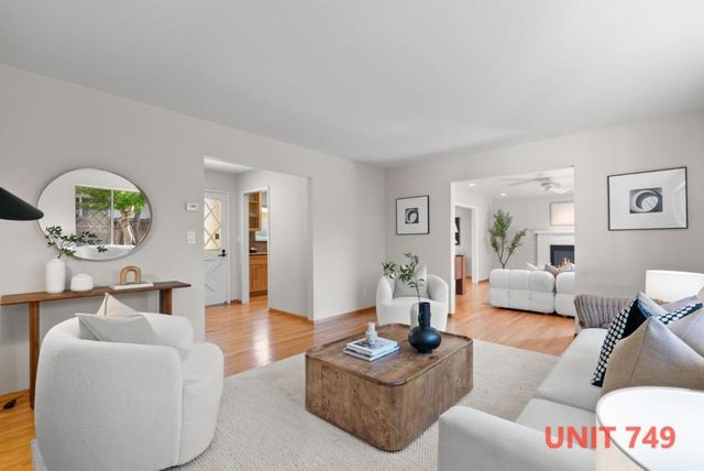 747749 Rainbow Drive, Mountain View, CA 94041