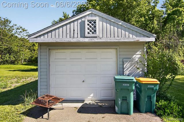 36600 Mcbride Street, Romulus, MI 48174