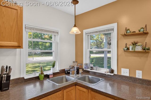 36600 Mcbride Street, Romulus, MI 48174