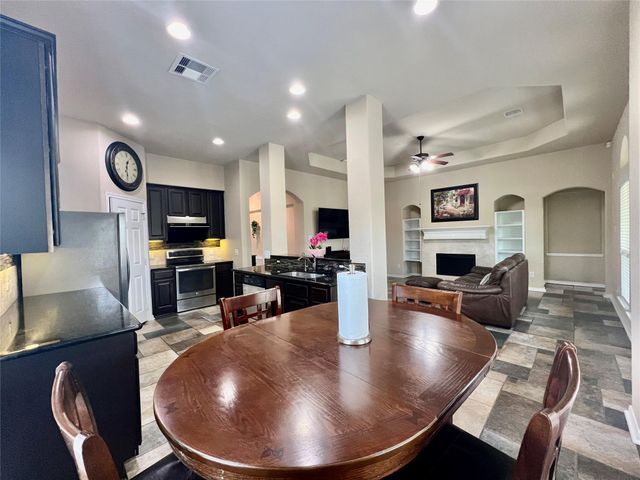 3443 Tuscania Lane, Friendswood, TX 77546