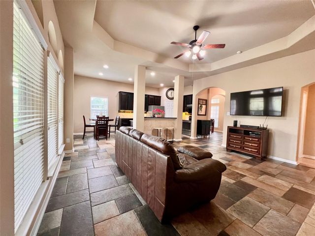 3443 Tuscania Lane, Friendswood, TX 77546