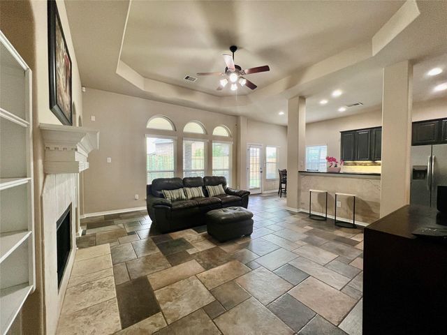 3443 Tuscania Lane, Friendswood, TX 77546
