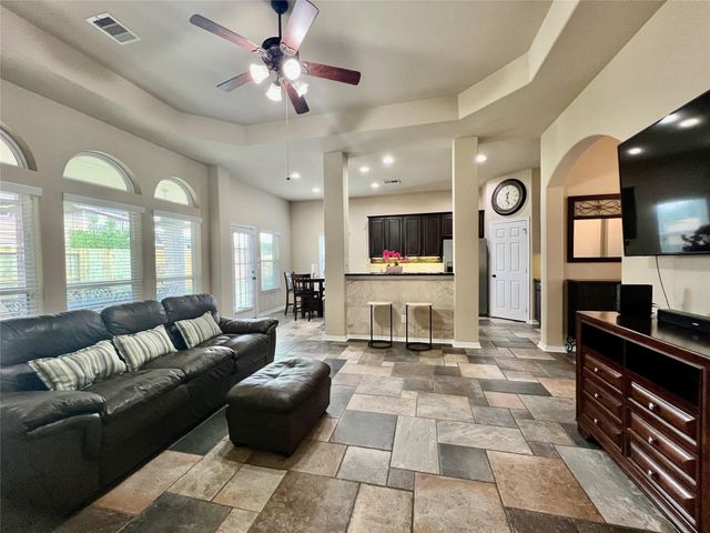 3443 Tuscania Lane, Friendswood, TX 77546