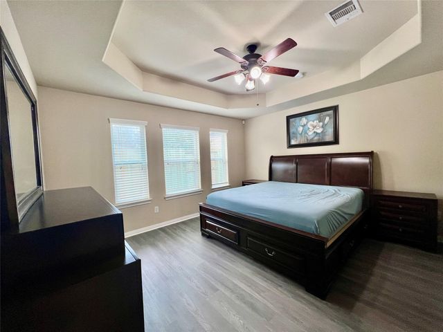3443 Tuscania Lane, Friendswood, TX 77546