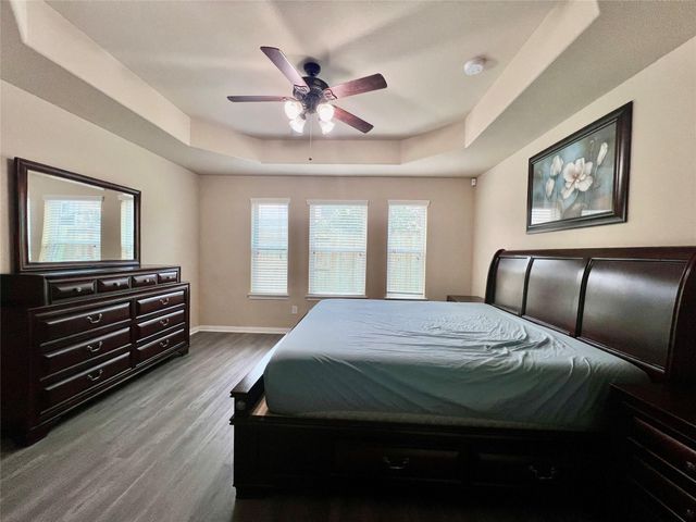 3443 Tuscania Lane, Friendswood, TX 77546