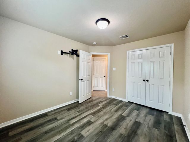 3443 Tuscania Lane, Friendswood, TX 77546