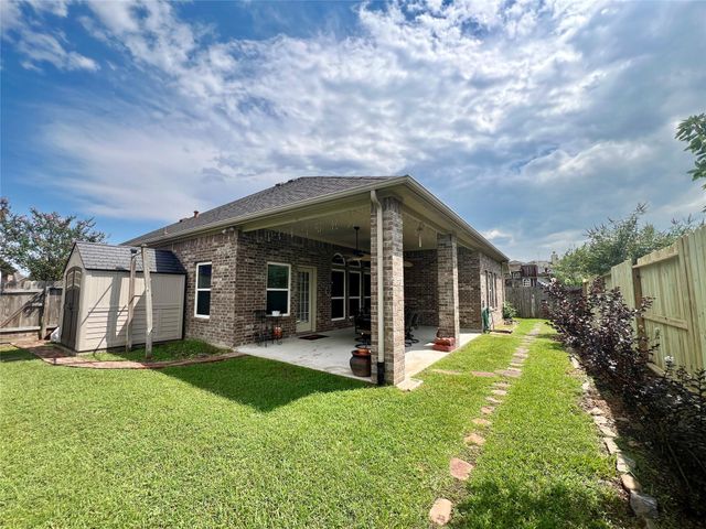 3443 Tuscania Lane, Friendswood, TX 77546