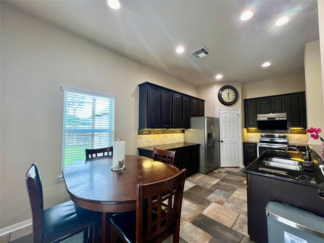 3443 Tuscania Lane, Friendswood, TX 77546