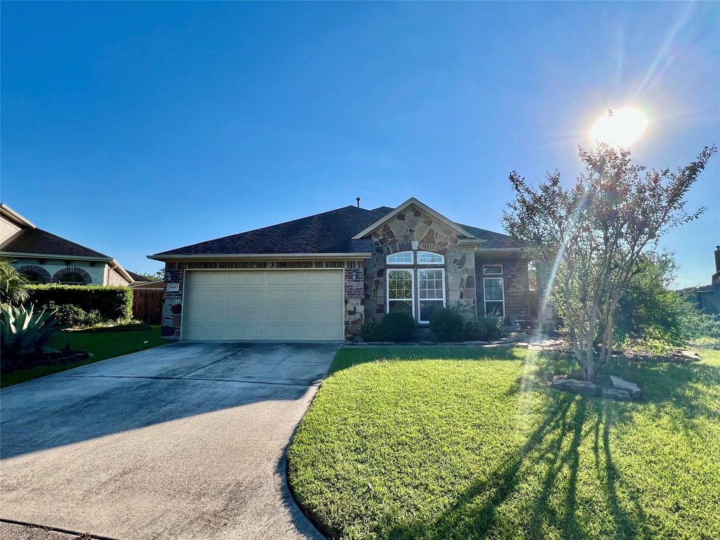 3443 Tuscania Lane, Friendswood, TX 77546