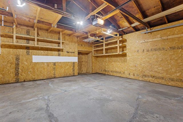 1242 LORE LANE, Green Bay, WI 54303