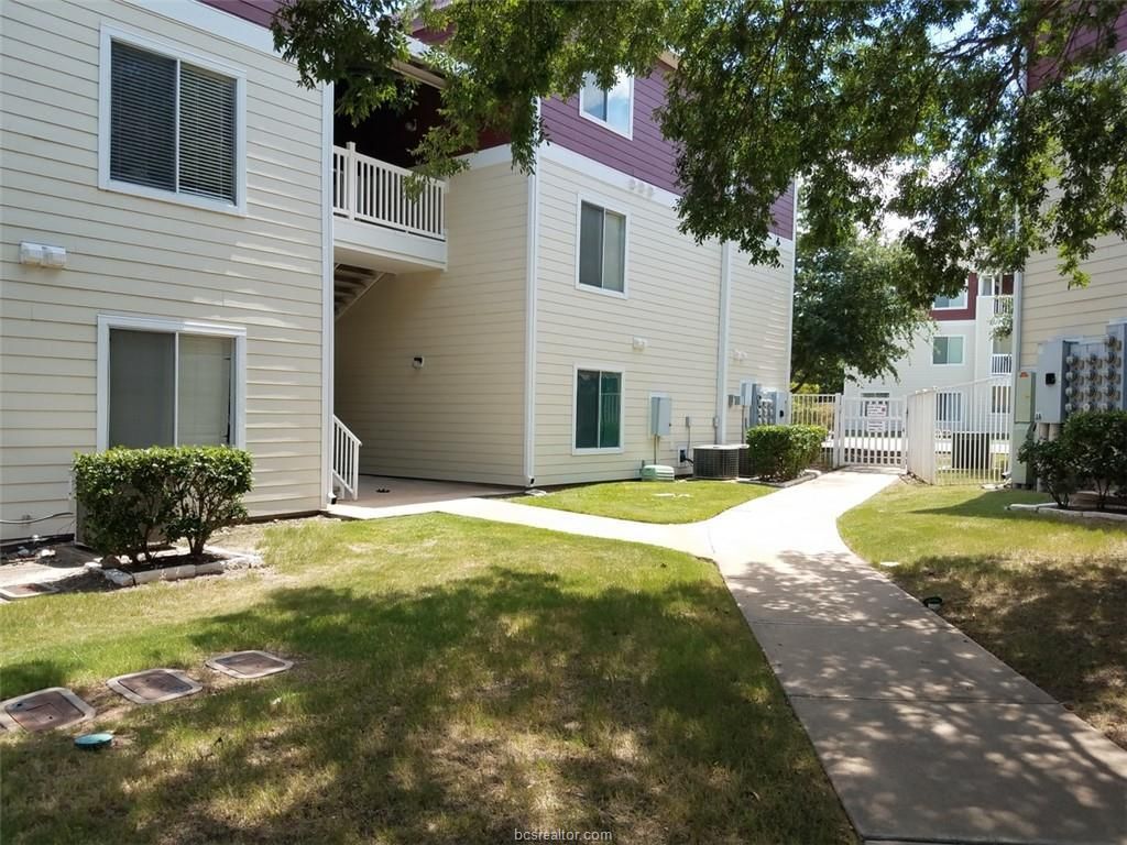 519 Southwest Parkway 201, College Station, TX 77840