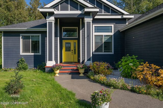10727 E Meadowlark Circle, Palmer, AK 99645