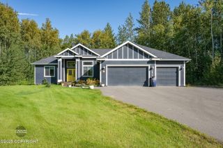 10727 E Meadowlark Circle, Palmer, AK 99645