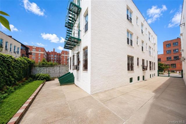 827 49th Street, Brooklyn, NY 11220
