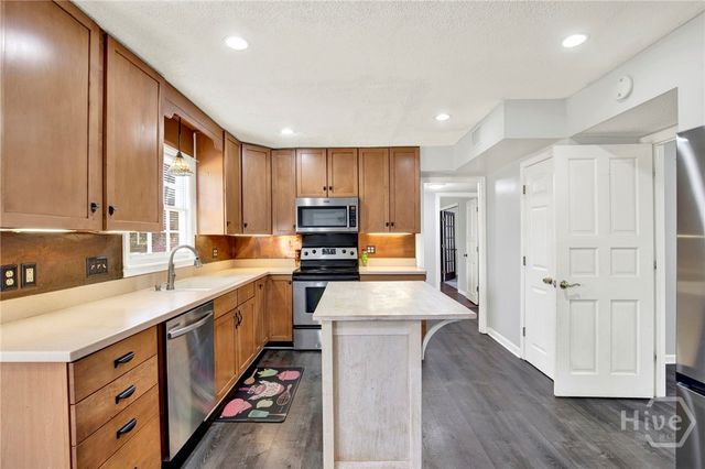 1620 Stillwood Drive, Savannah, GA 31419