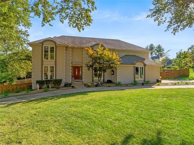 4104 SW Hickory Lane, Blue Springs, MO 64015