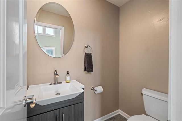4104 SW Hickory Lane, Blue Springs, MO 64015