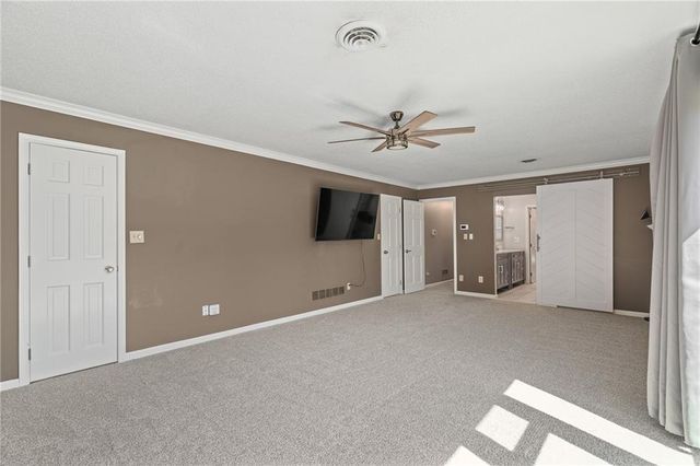 4104 SW Hickory Lane, Blue Springs, MO 64015