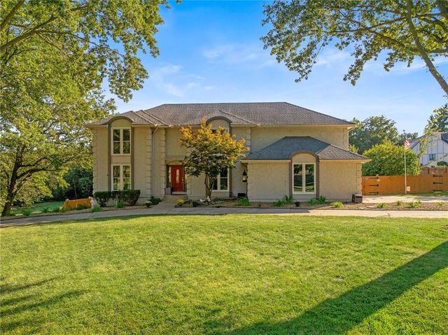 4104 SW Hickory Lane, Blue Springs, MO 64015
