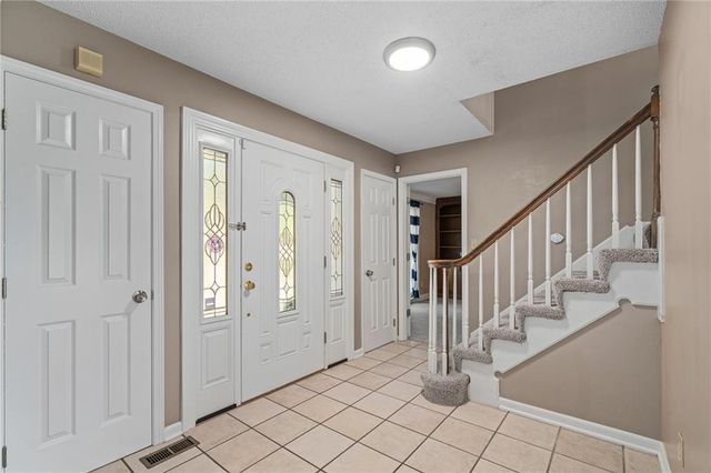 4104 SW Hickory Lane, Blue Springs, MO 64015
