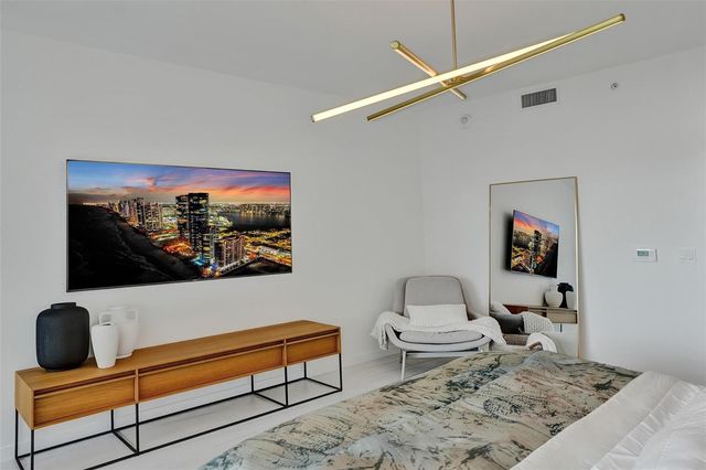 2200 N Ocean Boulevard S406, Fort Lauderdale, FL 33305