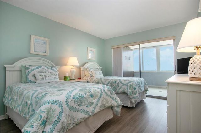 1080 PEPPERTREE LANE W 602, Sarasota, FL 34242
