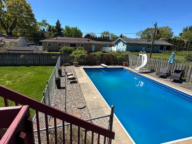 1442 Fruitwood Drive, St. Joseph, MI 49085