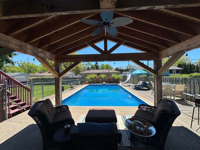 1442 Fruitwood Drive, St. Joseph, MI 49085